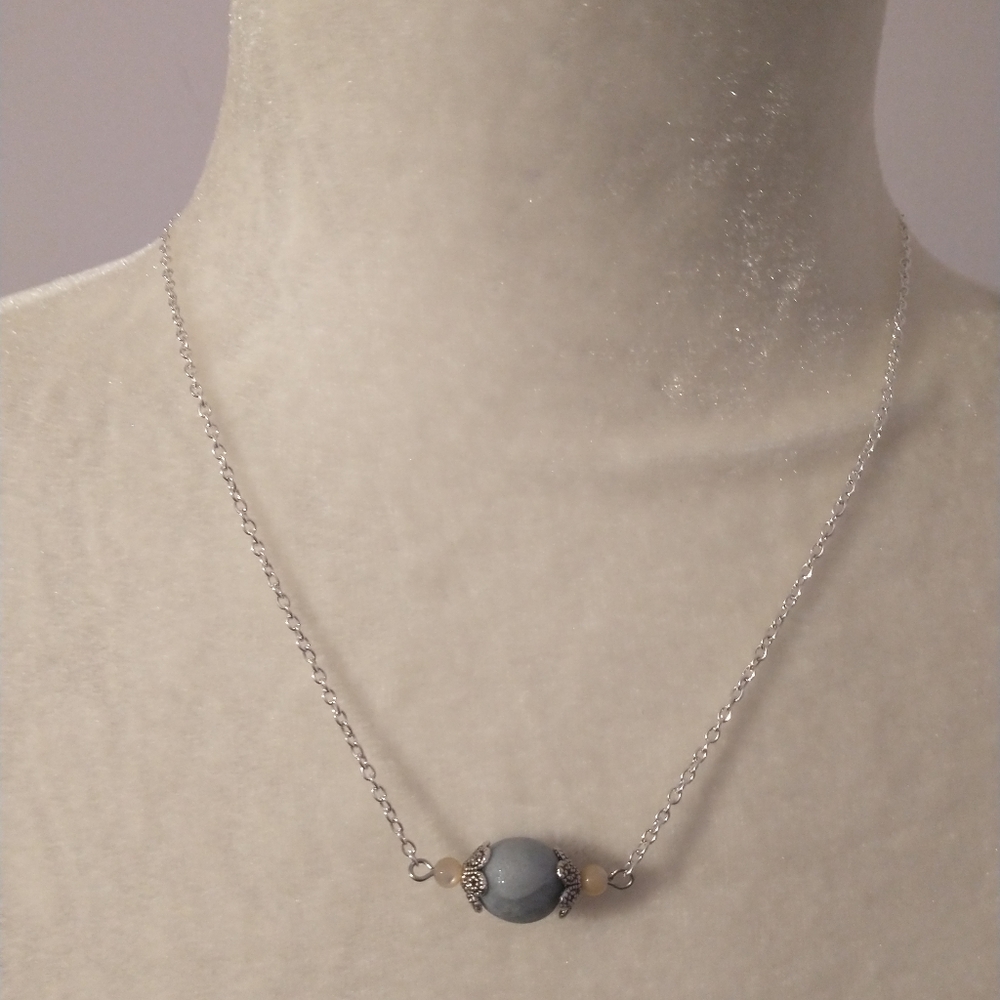 Necklace - Picture 4 of 7